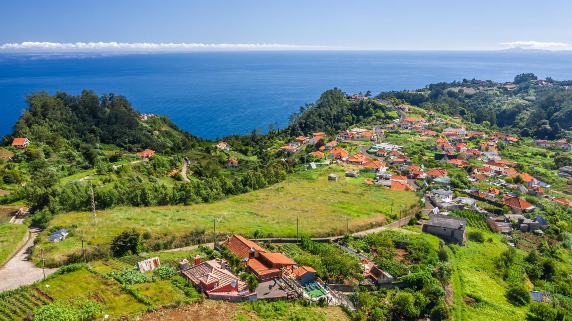 Sao Jorge Cottage - By Wehost Santana  Exterior photo